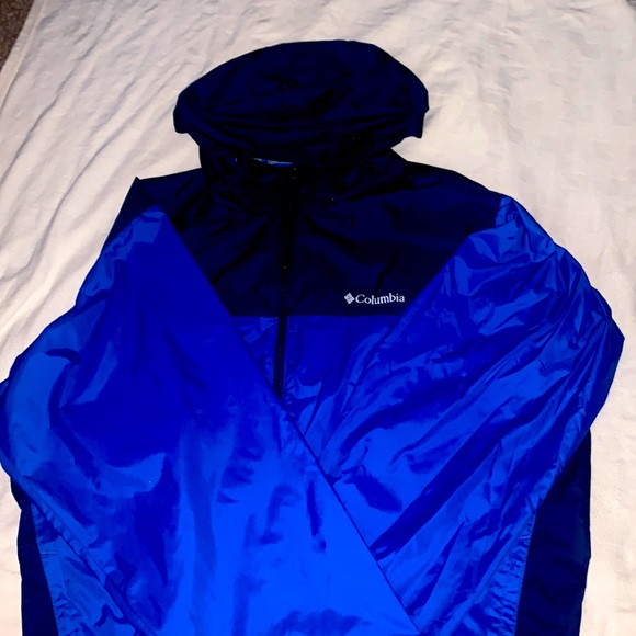 Columbia XXL Royal Blue and Navy Blue Windbreaker